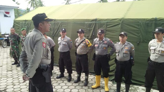 
					Wujud Sinergitas, Kanit Sabhara Sukorambi Jember Pimpin Apel TMMD