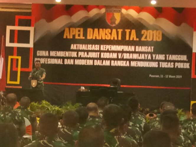 
					Apel Dansat, Empat Babinsa Peroleh Penghargaan dari Pangdam V/Brawijaya