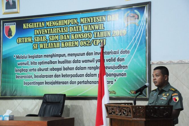 
					Kasrem 082/CPYJ Minta Prajurit Optimalkan Sususan Data Wanwil