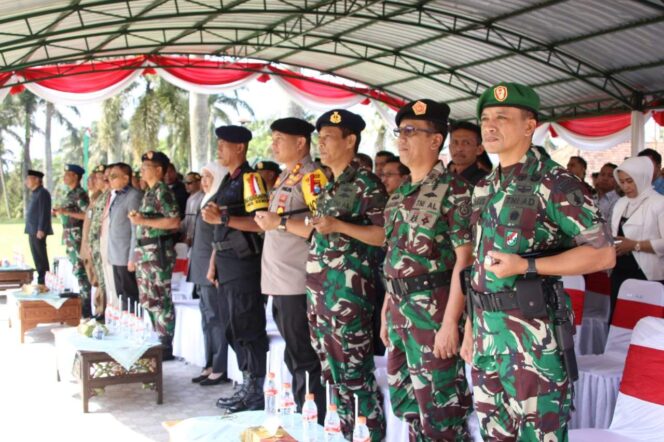 
					Baladhika Jaya Hadiri HUT ke-58 Divisi Infanteri-2/Kostrad