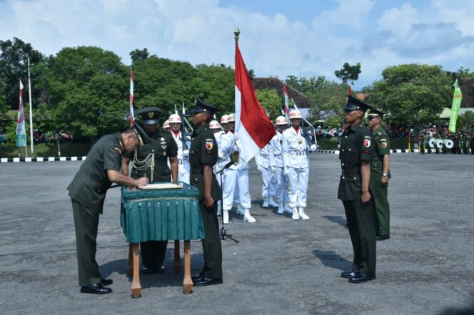 
					Pendidikan Pertama Tamtama TNI-AD Gelombang II di Kodam Brawijaya, Resmi Ditutup