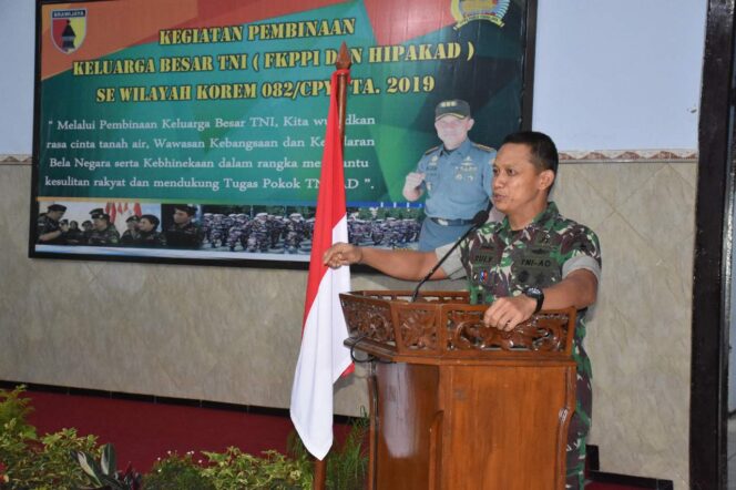 
					Keluarga Besar TNI, Dibina Danrem 082/CPYJ Kota Mojokerto