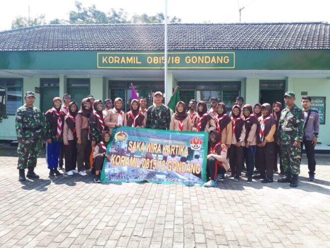 
					Bentuk Generasi Muda Berkarakter Koramil 0815/18 Gondang Gembleng Saka Wira Kartika