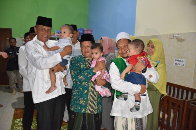 
					Danrem 082/CPYJ Sambut Kunjungan Pangdam ke Panti Asuhan AL-Hasan