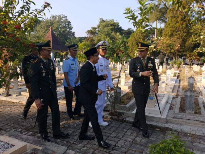 
					Hari Kebangkitan Nasional, Danrem Baladhika Jaya ajak Masyarakat Perkokoh Persatuan dan Kesatuan