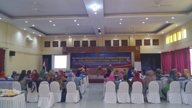 
					PELATIHAN PENGOLAHAN HASIL PRODUKSI PETERNAKAN