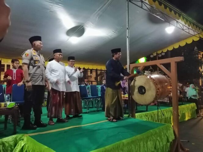 
					Takbir Keliling Idul Fitri 1440 H Diberangkatkan Bupati .