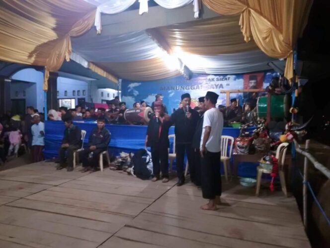 
					Kawasan Gunung Kawi : Meriahkan Lebaran Dengan Pertunjukan Pencak Silat Manunggal Jaya