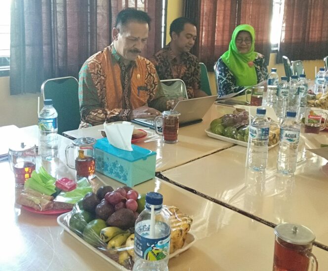 
					EVALUASI PELAYANAN PUBLIK DPMPTSP OLEH KEMENPAN RB