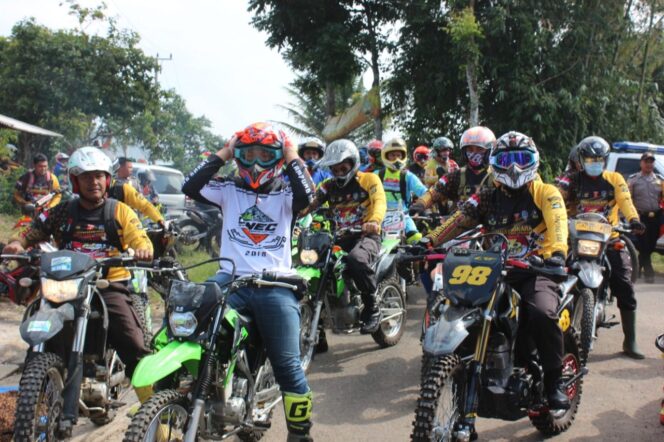 
					Polres dan Dandim Lampung Barat “Ngetrail Bareng Sekaligus Baksos” Dalam Rangka Hari Bhayangkara ke-73
