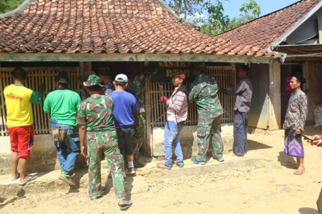 
					Rumah Tidak Layak Huni di Sampang Mulai di Garap