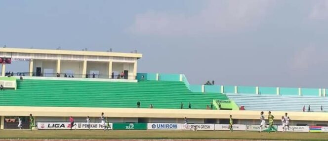 
					Tim Tuan Rumah Tuban,Jamu Tim Tulungagung 0-1 Untuk Laskar Ronggolawe.