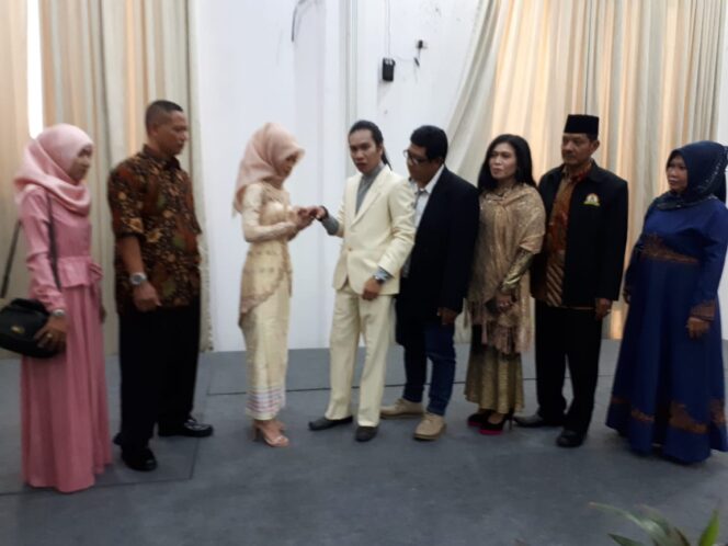 
					Ketua Presidium FPII “Bunda Kasihati” Gelar Acara Pertunangan Putranya