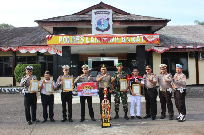 
					Penghargaan Polres Lambar Dalam Pelaksaan Operasi Ketupat Kerakatau 2019