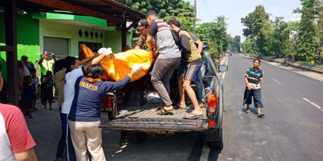 
					Wanita Setengah Telanjang Ditemukan Tidak Bernyawa di Kamar Kos