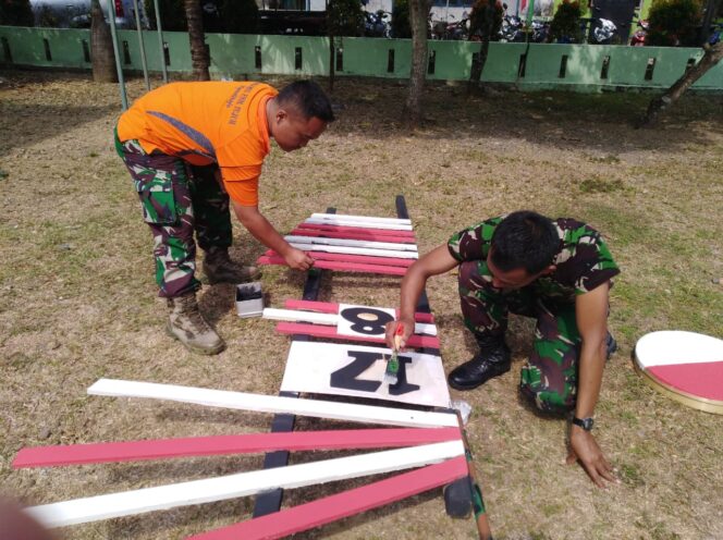 
					Sambut HUT RI ke-74, Koramil 0801/07 Ngadirojo Percantik Gapura