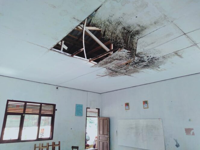 
					Ini Tanggapan Kepsek SDN 03 Padang Tambak Mengenai Kondisi Sekolah