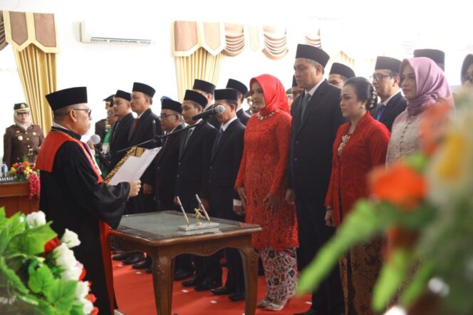 
					Pelantikan 25 Anggota DPRD Kota Mojokerto Periode Tahun 2019 – 2024