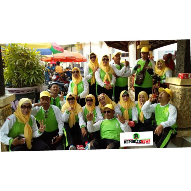 
					Warga Kampoeng Singo Baturetno Ikuti Lomba Gerak Jalan Peringati HUT RI ke-74.