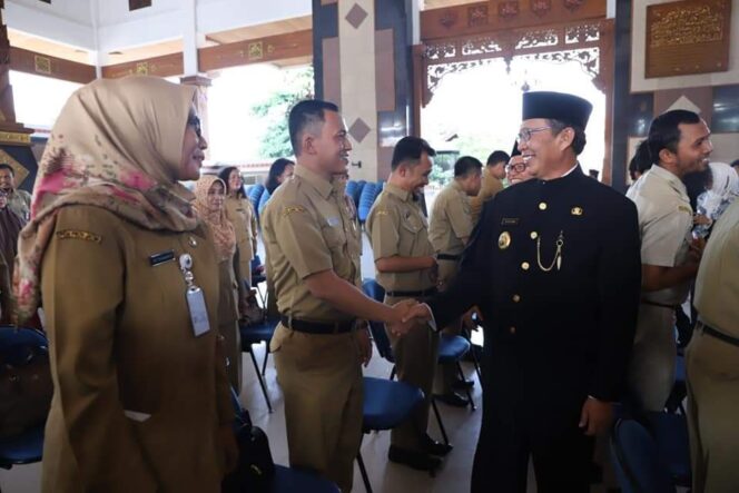 
					Sebanyak 101 Pejabat Pemkab Tuban Dilantik dan Diambil Sumpah/ Janji.