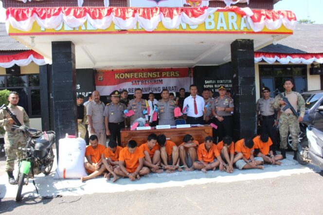 
					10 Tersangka Tindak Pindana Sudah Di Tangkap “Kapolres Lampung Barat” Gelar Komperensi Pers