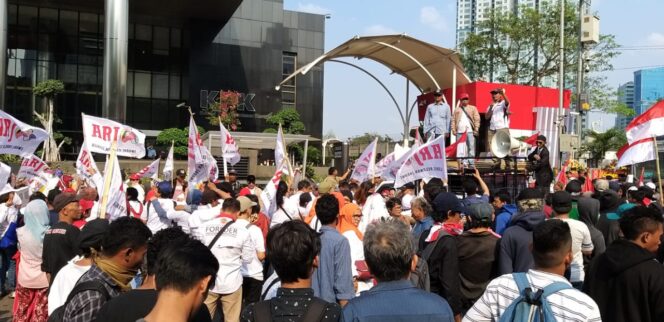 
					Dianggap Menghina Jokowi, ARJ Kecam Pernyataan Novel