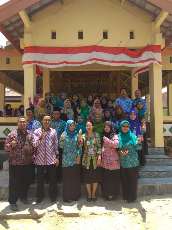 
					Verifikasi Lomba Desa Siaga Aktif 2019 di Desa Tanggulangin Montong Tuban dan Desa Wanglu Wetan Senori Tuban.