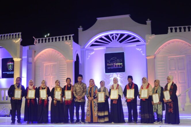 
					NGAWI BATIK FASHION SHOW ROAD TO WORLD 2019