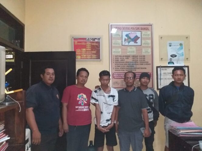 
					Tersangka Penipuan dan Penggelapan Diringkus Unit Reskrim Polsek Bandarkedungmulyo