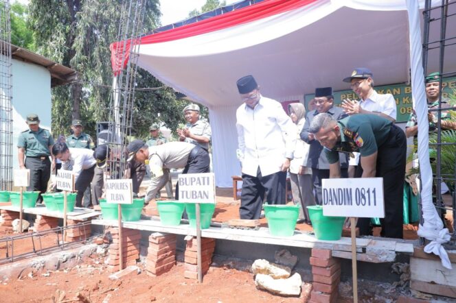 
					Kodim 0811/Tuban dan Pemkab sinergi Ketahanan Pangan, Peletakan Batu Pertama Pembangunan Kantor dan Pagar Satuan Makodim