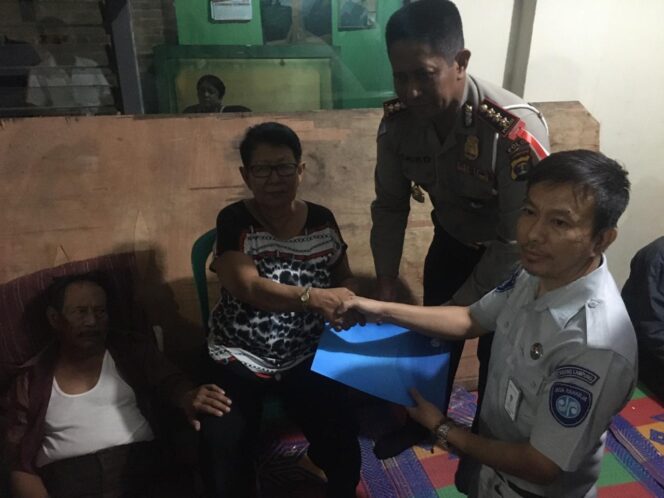 
					Kepolisian Daerah Lampung Dan Jasa Raharja Beri santunan Kelurga Korban Lakalantas