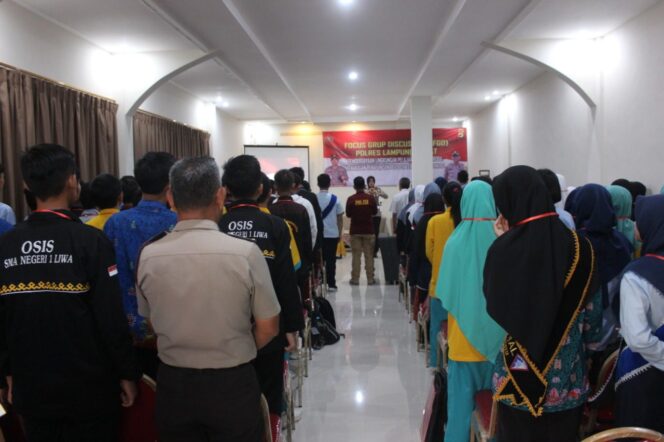 
					Focus Group Discussion Bersama Kapolres Lampung Barat dan Para Guru SMA Se-Kecamatan Balik Bukit