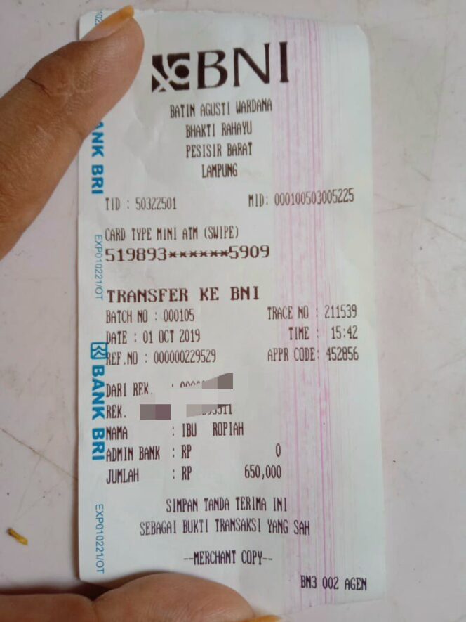 
					Gadis Cantik Asal Pekon Kampung Jawa Jadi Korban Penipuan Media Sosial