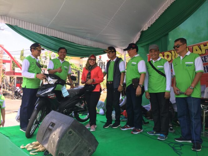 
					Menyambut HKN Dinas Kesehatan Ngawi Gelar Senam Bersama