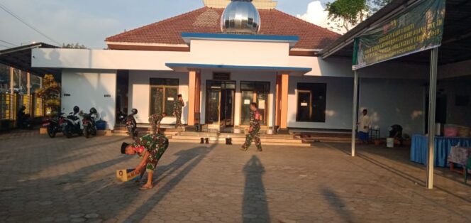 
					SAMBUT HARI JUANG TNI-AD DAN HUT KODAM BRAWIJAYA DI MASJID BAITURRAHMAD JEMBER