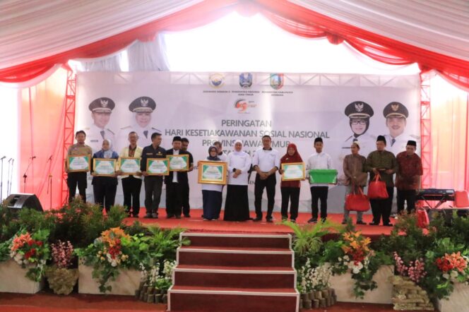 
					Peringatan Hari Kesetiakawanan Sosial Nasional di Jombang Dihadiri Gubernur Jawa Timur
