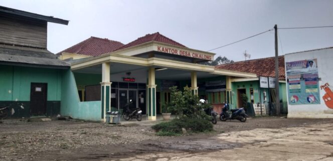 
					Kades Cikalong Tersudutkan, Tanah Negara Puluhan Ha Berujung Konflik
