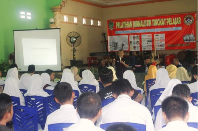 
					Media Group AWPI Gelar Pelatihan Jurnalistik Tingkat Pelajar Bersama SMKN 1 Sambirejo Sragen