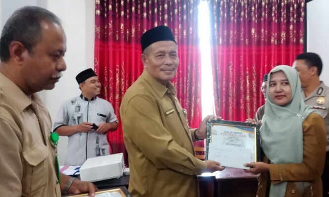
					Baitul Mal Aceh Timur Salurkan ZIS Kepada Para Mustahiq