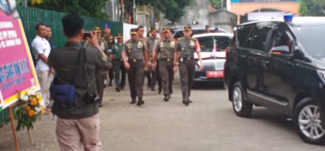 
					Pangdam dan Kasrem 082/CPYJ Dampingi Kunjungan Wakil Presiden Ma’ruf Amin