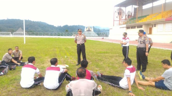 
					Kegiatan Seleksi “Tes SIP” Polres Lampung Barat di Stadion Ajisaka Sekuting