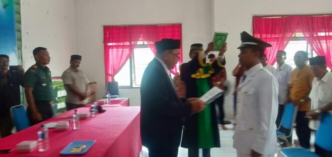 
					Camat Peureulak Barat Lantik Abdul Kadir Sebagai Keuchik Gampong Beuringin