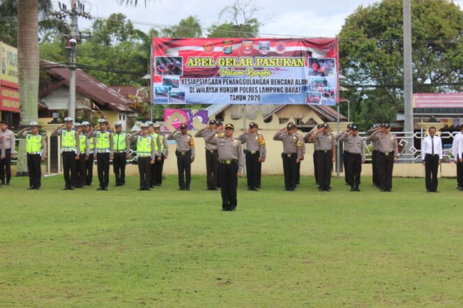
					Jajaran Polres Lampung Barat Lasanakan Apel Gelar Pasukan  Penanggulangan Bencana