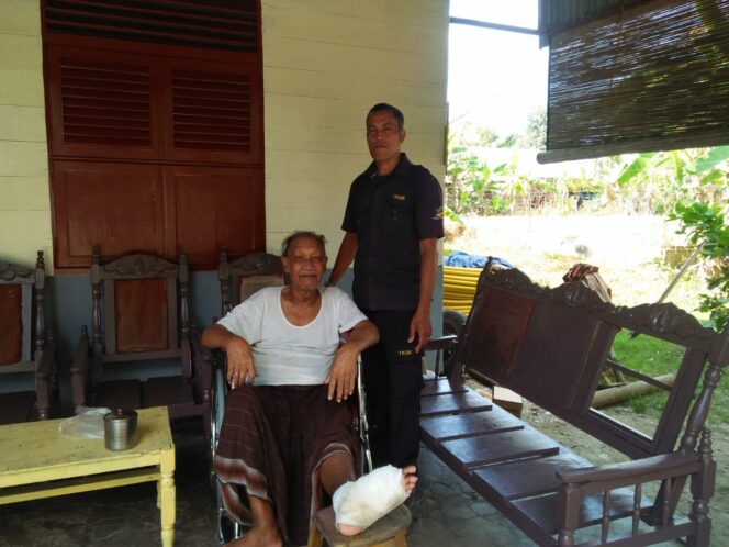 
					TKSK Salurkan Kursi Roda Ke Lansia Di Kecamatan Simpang Ulim