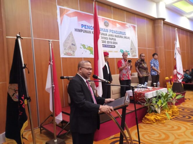 
					Pidato Presiden The World Peace Committee Di Papua