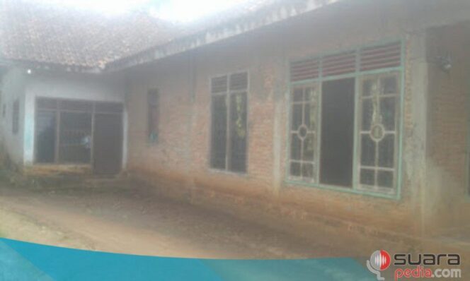 
					Warga Labuhan Maringgai Keluhkan PKH Tak Tepat Sasaran