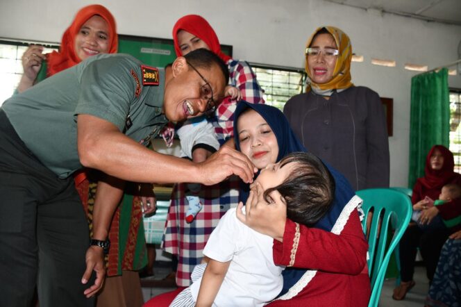 
					40 Balita Ikut Posyandu di Asrama Korem 082/CPYJ