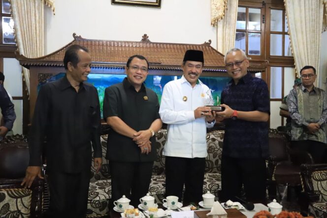 
					Komisi II DPR RI Cek Persiapan Pelaksanaan Pilkada 2020 Sidoarjo