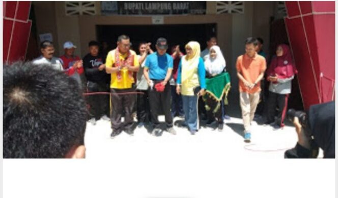 
					Annyversary SMAN1 Liwa Ke-36 Gelar Acara Di Gor Ajisaka Sekuting Terpadu