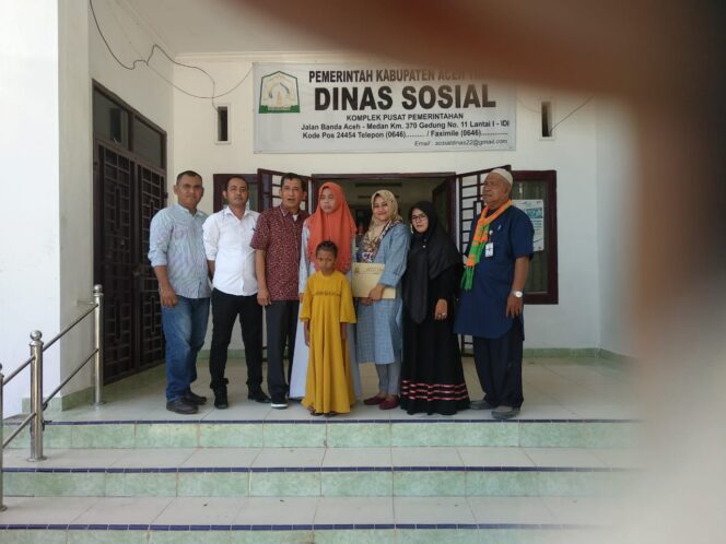 
					Dua Anak Tuna Netra, Dapatkan Pembinaan Dari Dinsos Aceh Timur